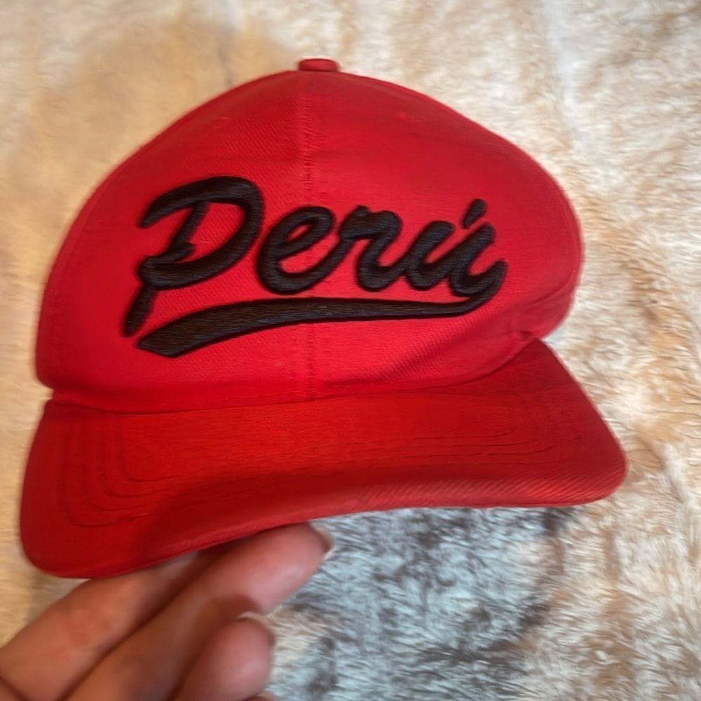 Mitchell & Ness Peru hat - Picture 2 of 5